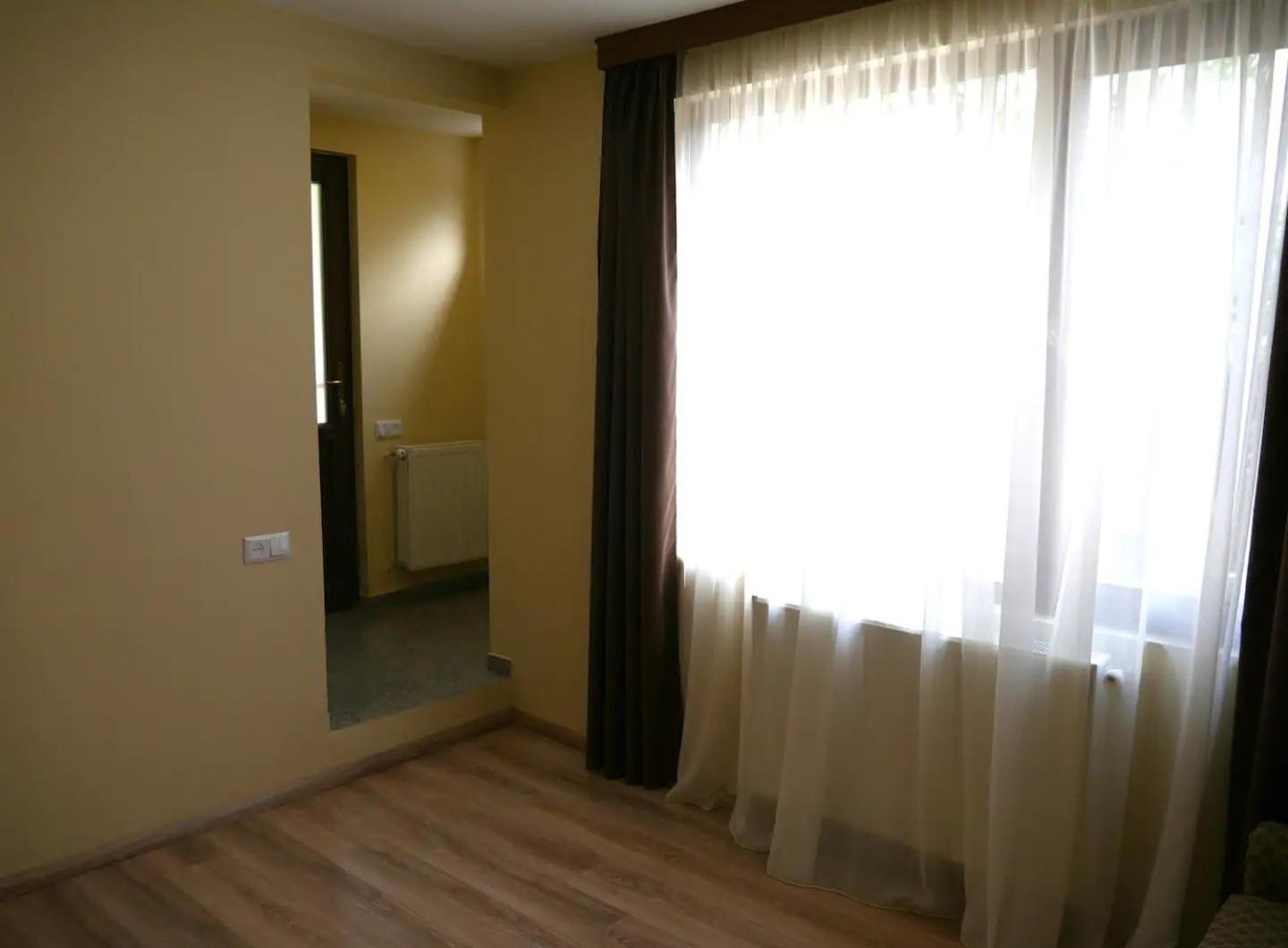 Luxury Apartment At Pirosmani 22 In Central Borjomi Rom bilde