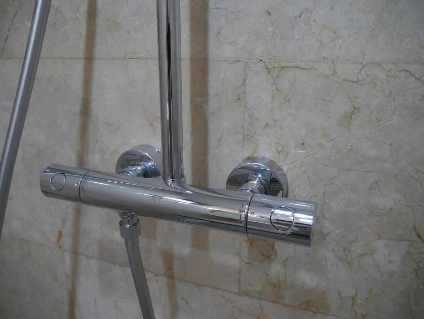 Luxury Apartment At Pirosmani 22 In Central Borjomi Rom bilde