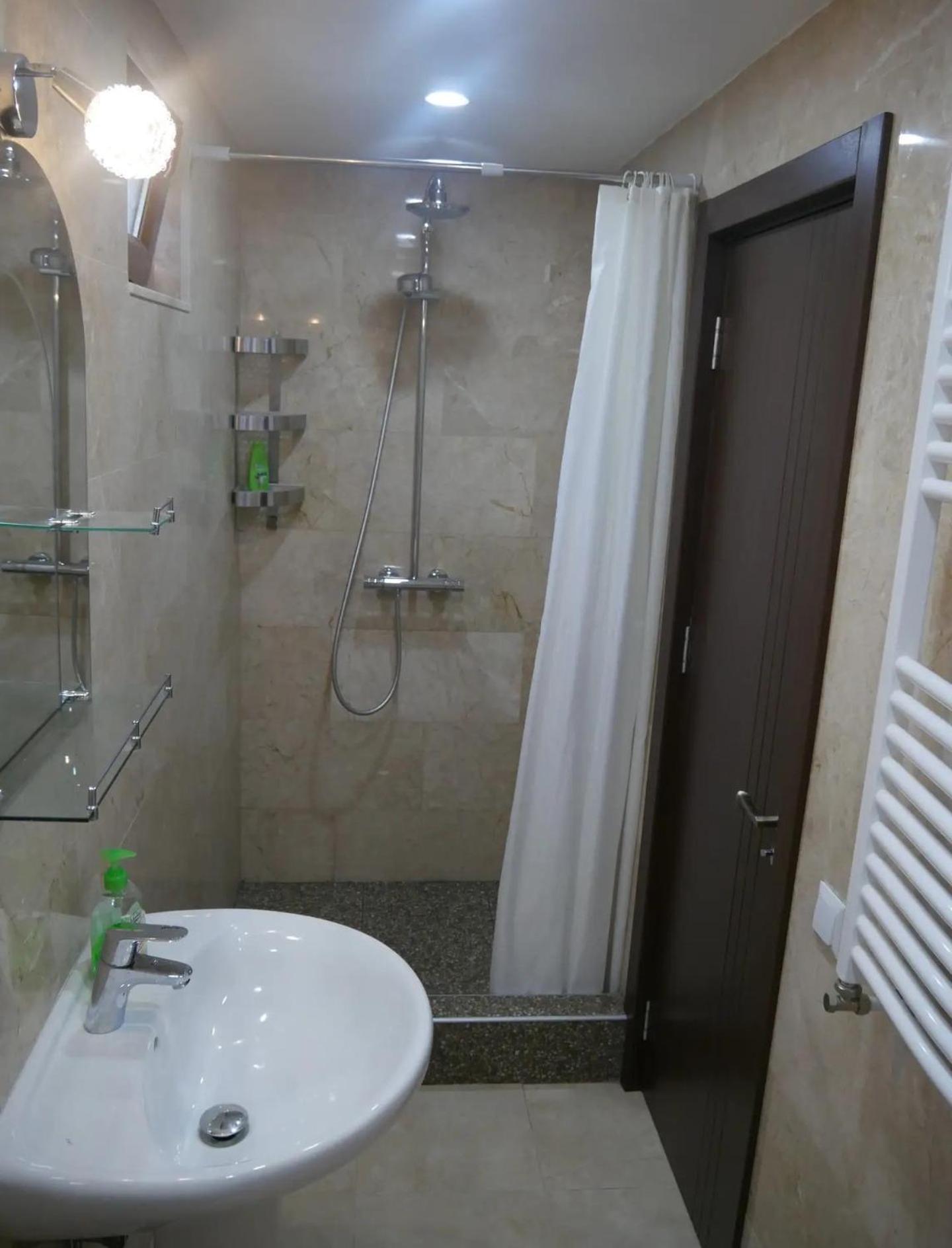 Luxury Apartment At Pirosmani 22 In Central Borjomi Rom bilde
